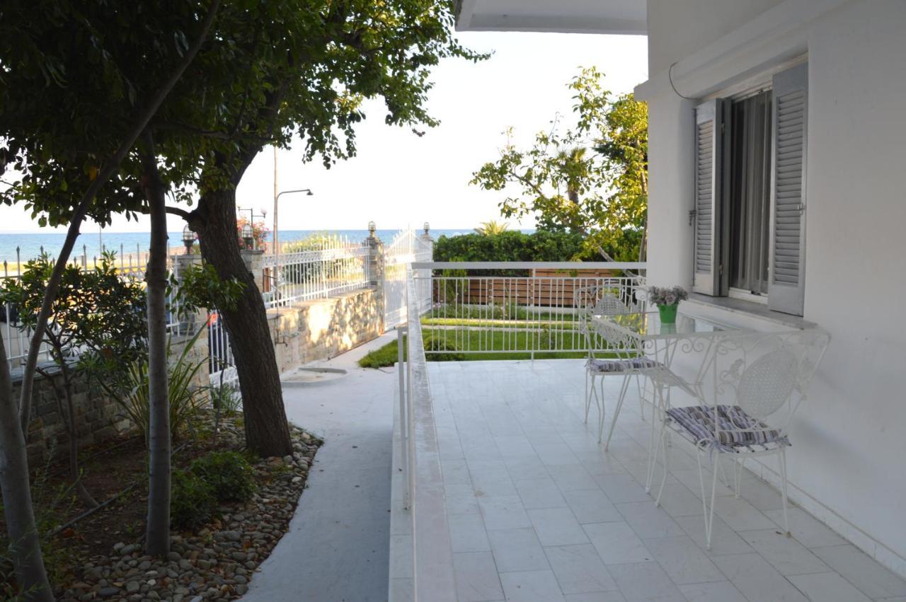 Antony Apartments Nea Plagia Exterior photo