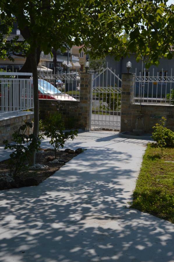 Antony Apartments Nea Plagia Exterior photo