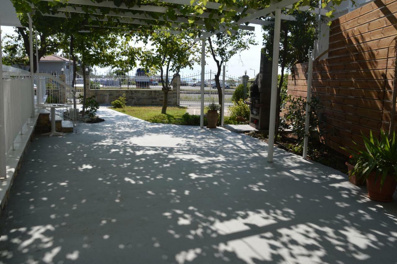 Antony Apartments Nea Plagia Exterior photo